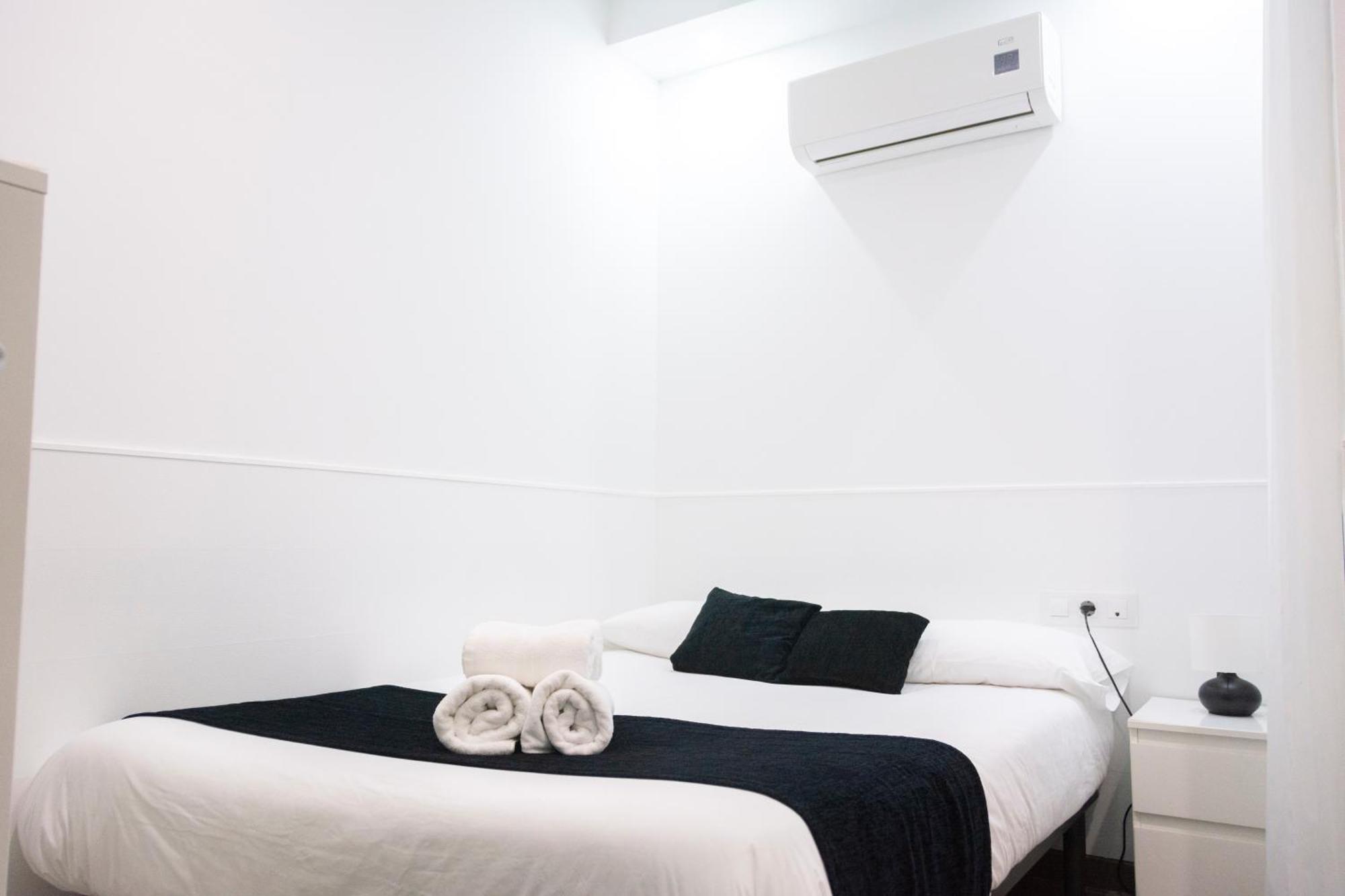 Laramond Barcelona Rooms 外观 照片